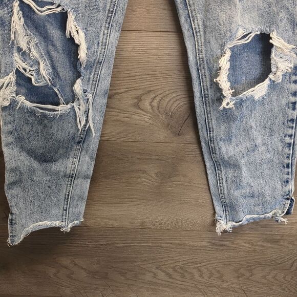 KanCan Light Acid Wash High Rise Distressed Boyfriend Jeans Women's Size 5 26 - Picture 9 of 10